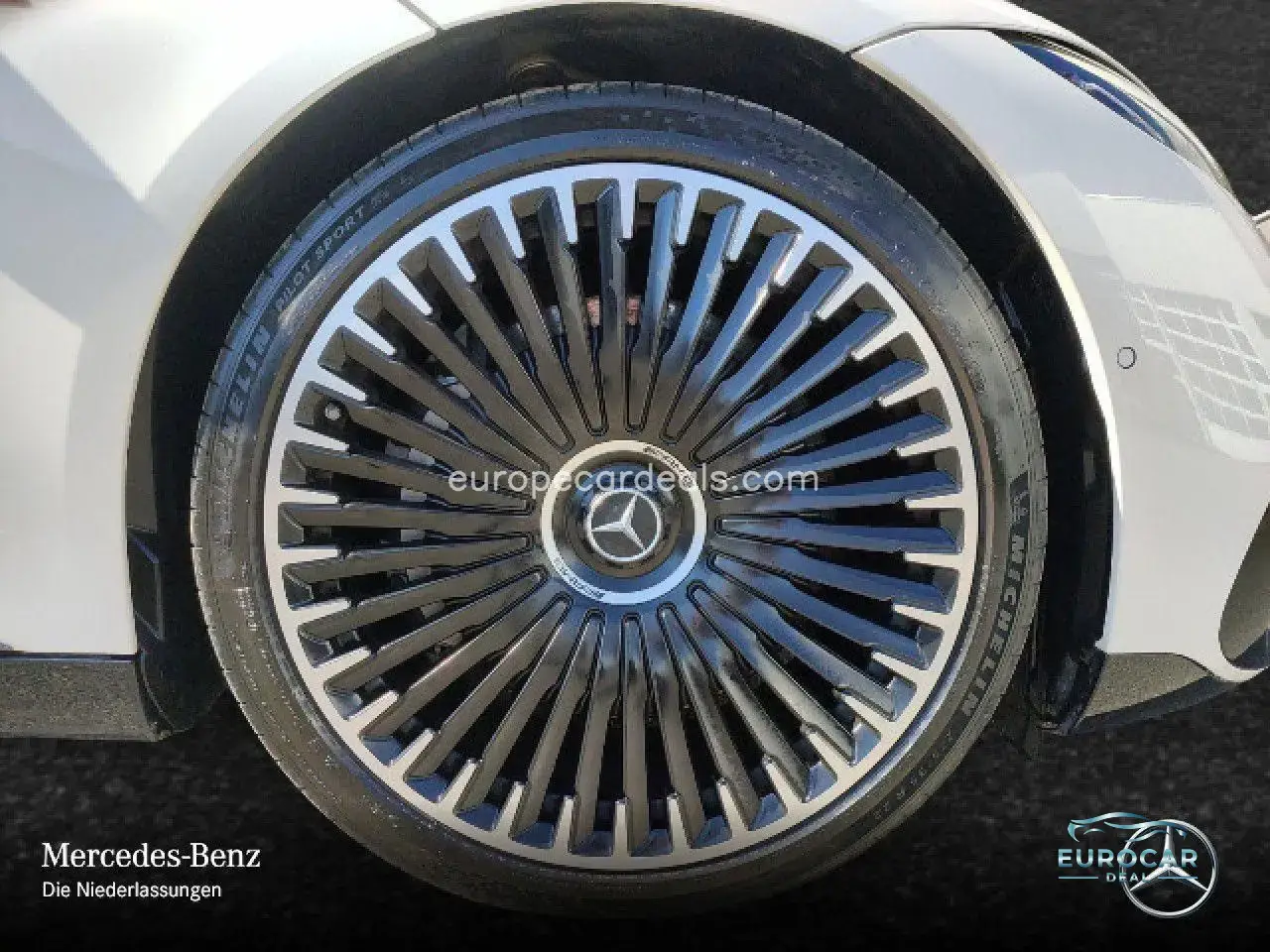 Mercedes-Benz EQS