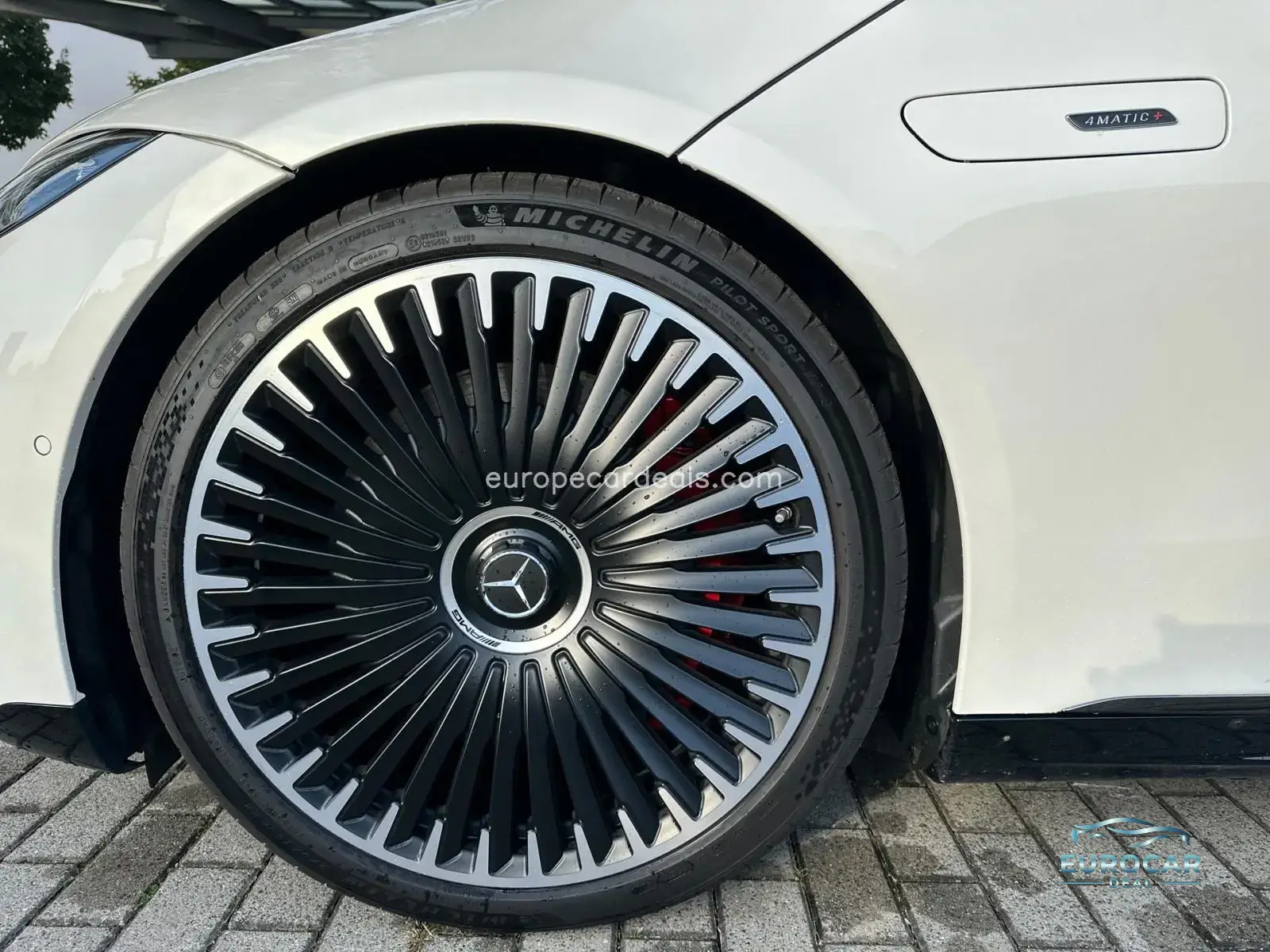 Mercedes-Benz EQS
