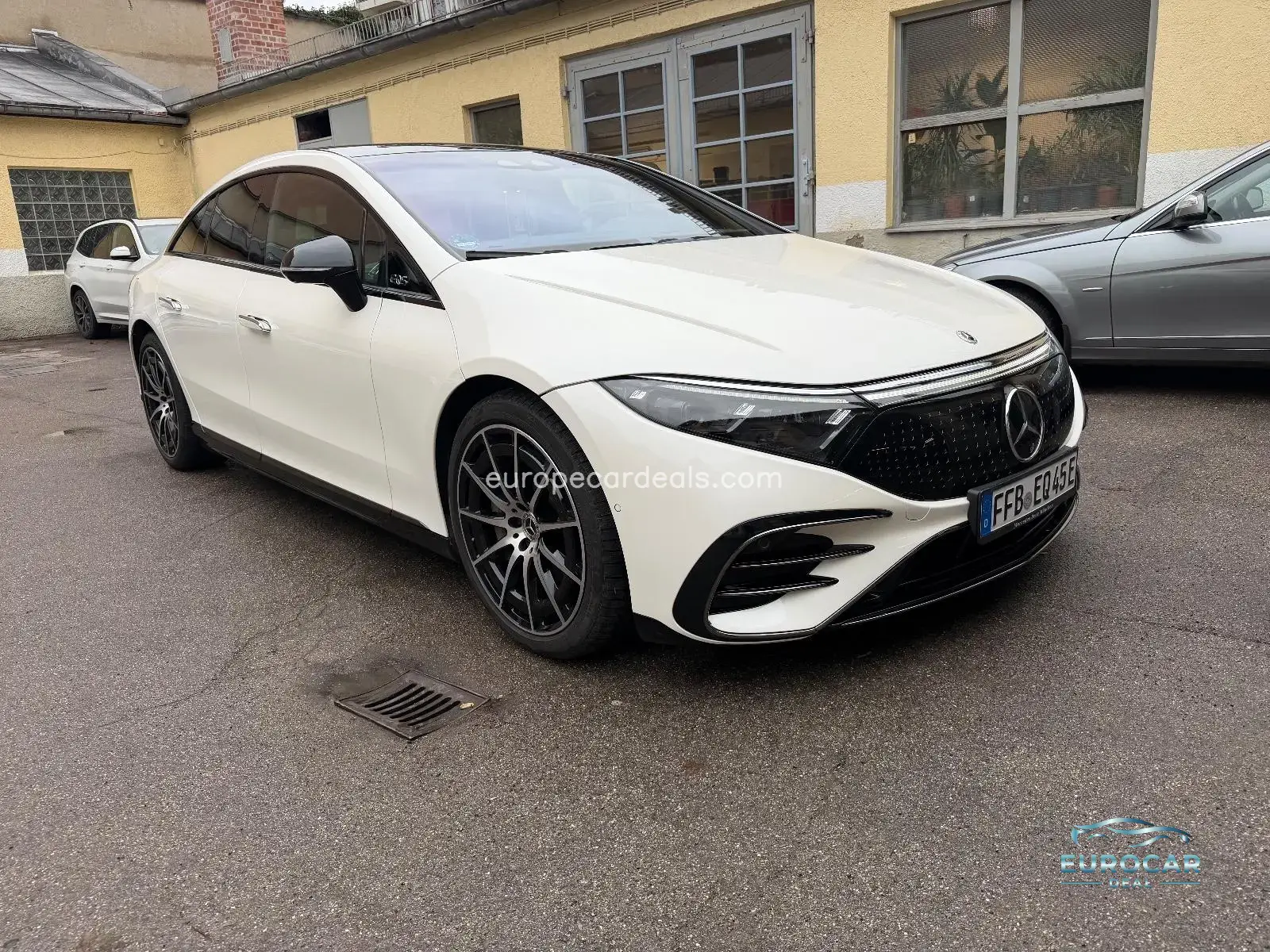 Mercedes-Benz EQS