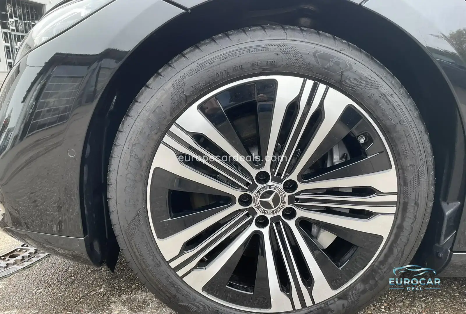 Mercedes-Benz EQS