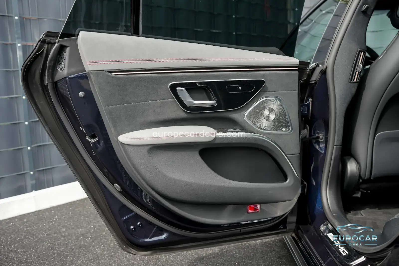 Mercedes-Benz EQS