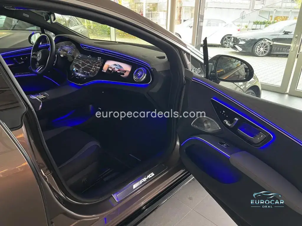 Mercedes-Benz EQS