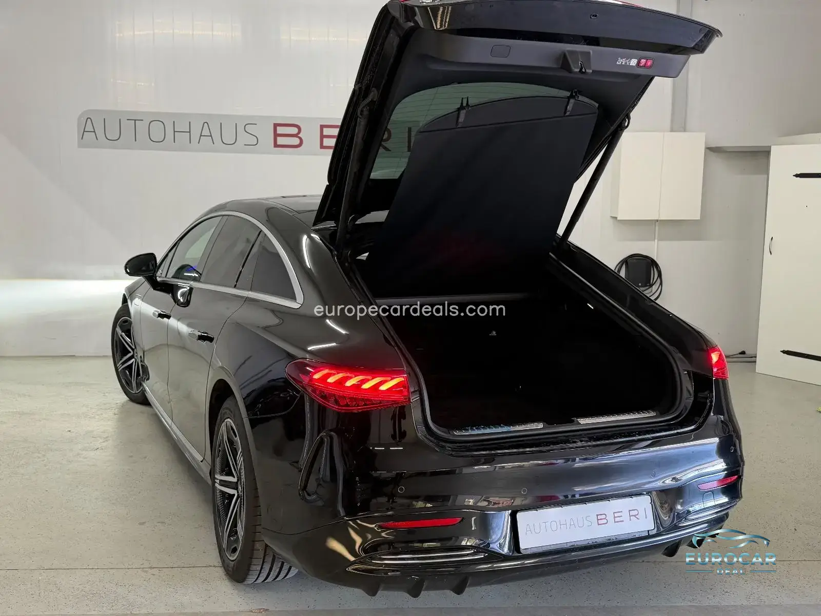 Mercedes-Benz EQS