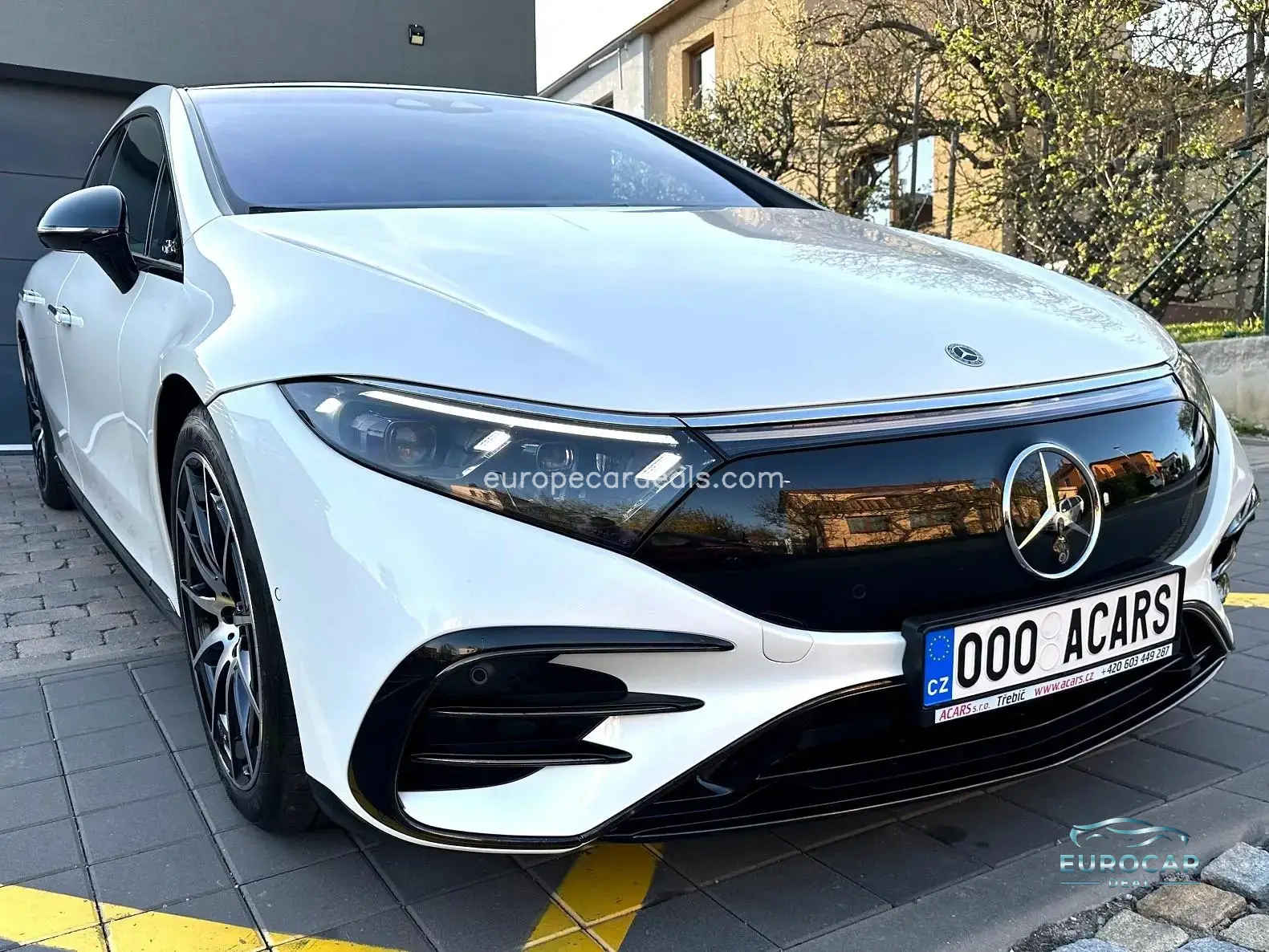 Mercedes-Benz EQS