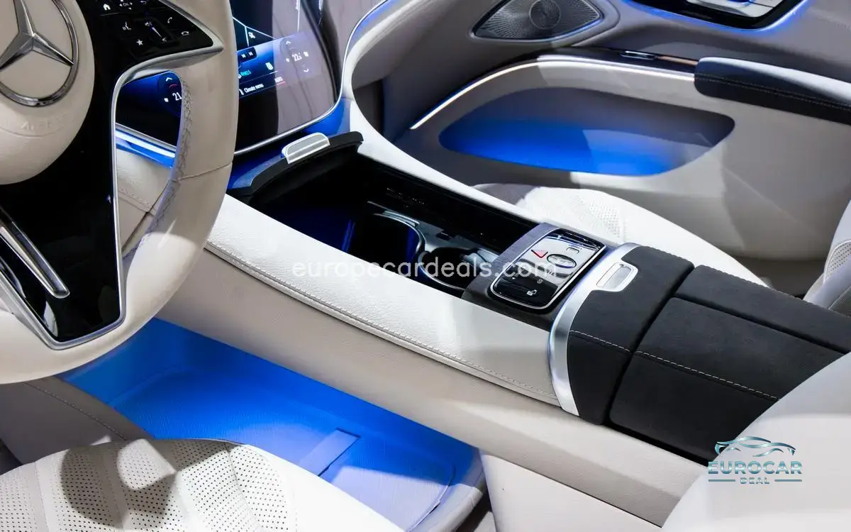 Mercedes-Benz EQS