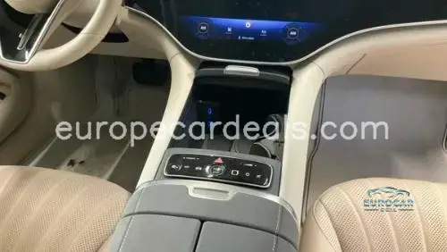 Mercedes-Benz EQS