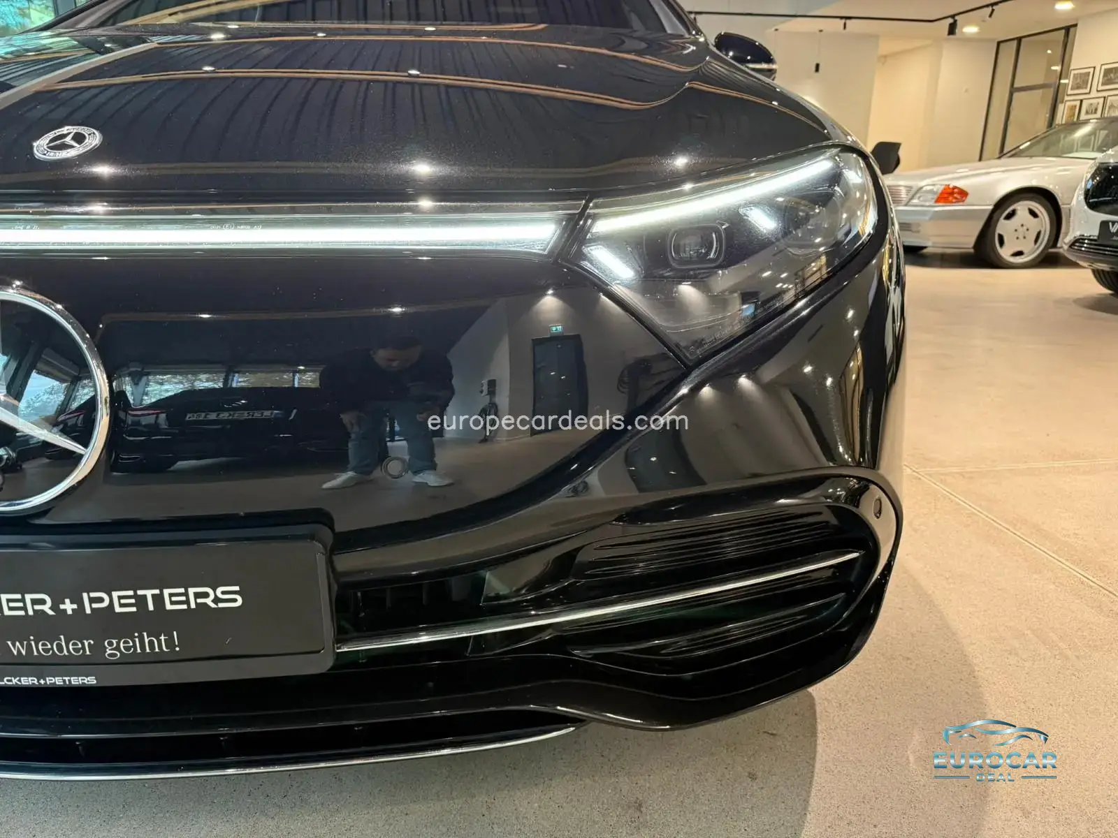 Mercedes-Benz EQS