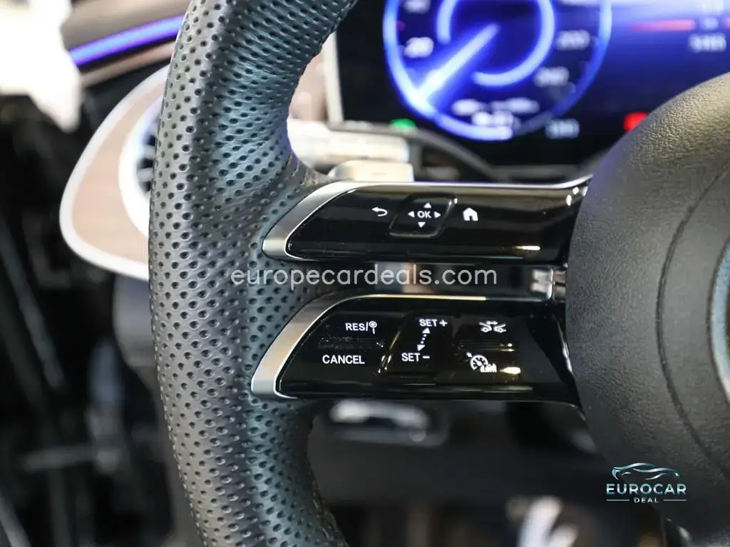 Mercedes-Benz EQS