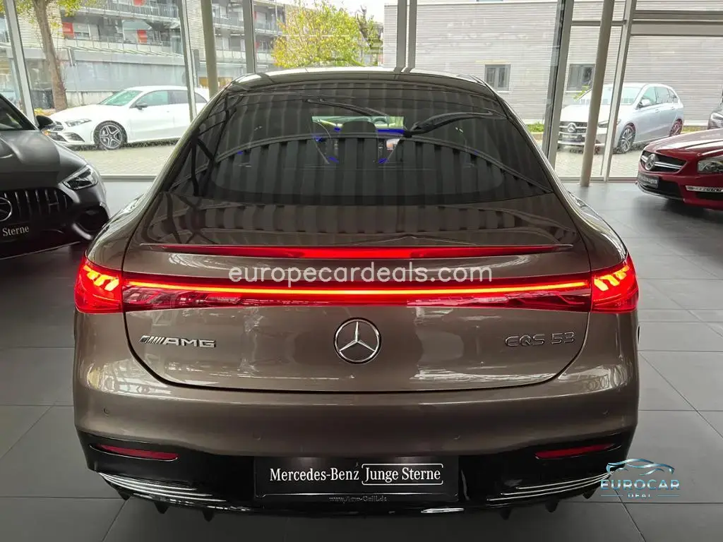 Mercedes-Benz EQS