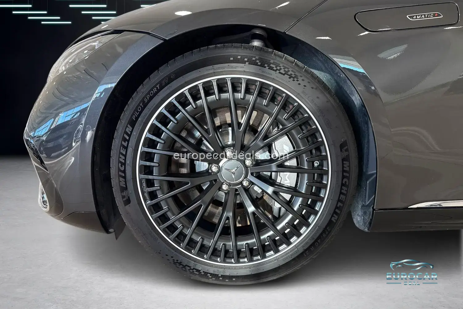 Mercedes-Benz EQS