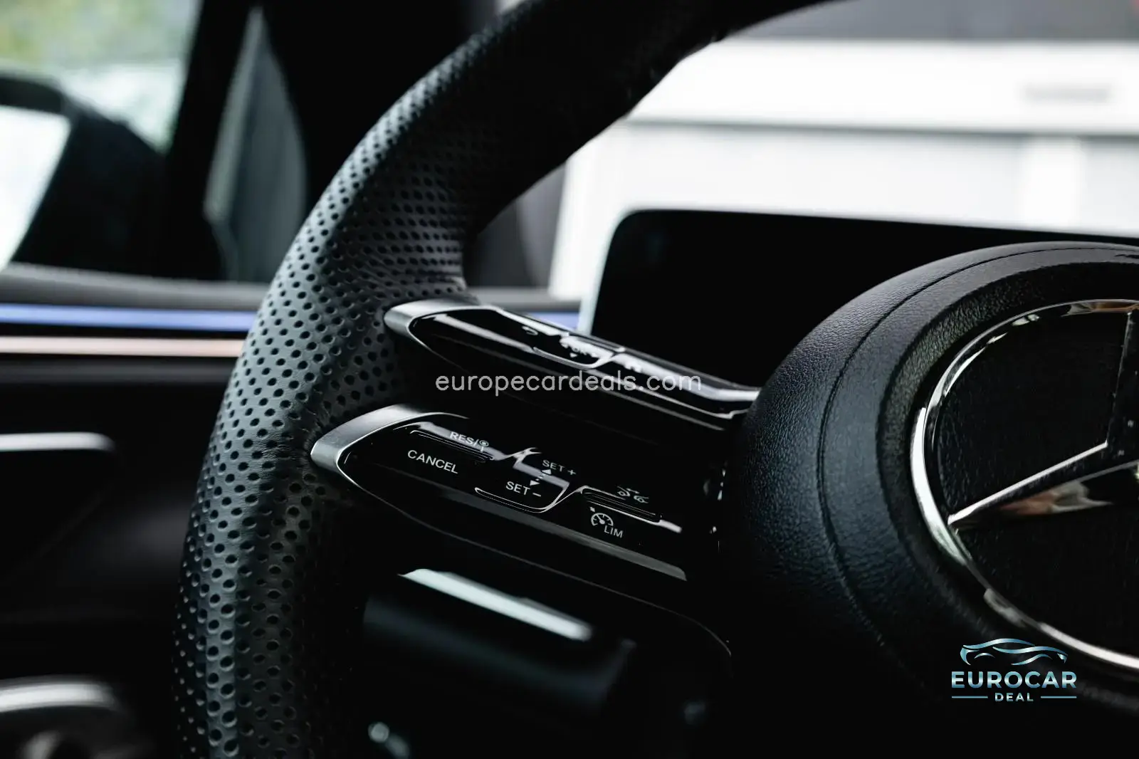 Mercedes-Benz EQS
