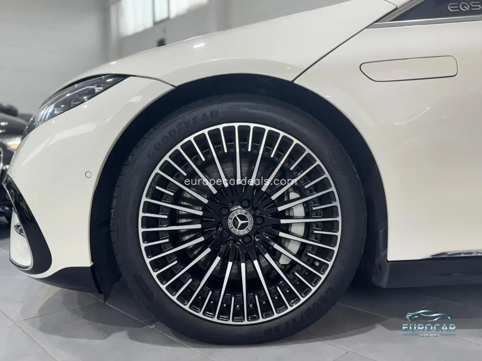 Mercedes-Benz EQS