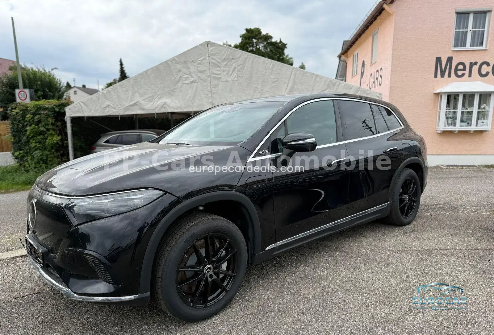 Mercedes-Benz EQS SUV