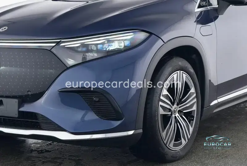 Mercedes-Benz EQS SUV