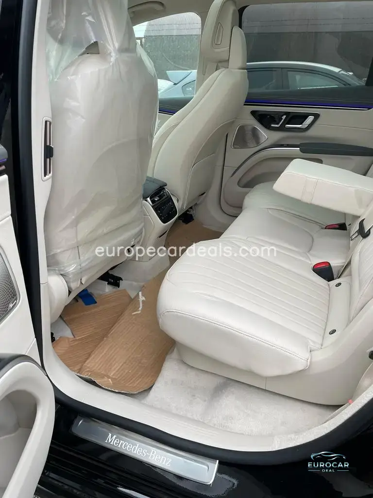 Mercedes-Benz EQS SUV