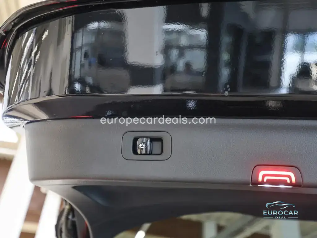 Mercedes-Benz EQS SUV