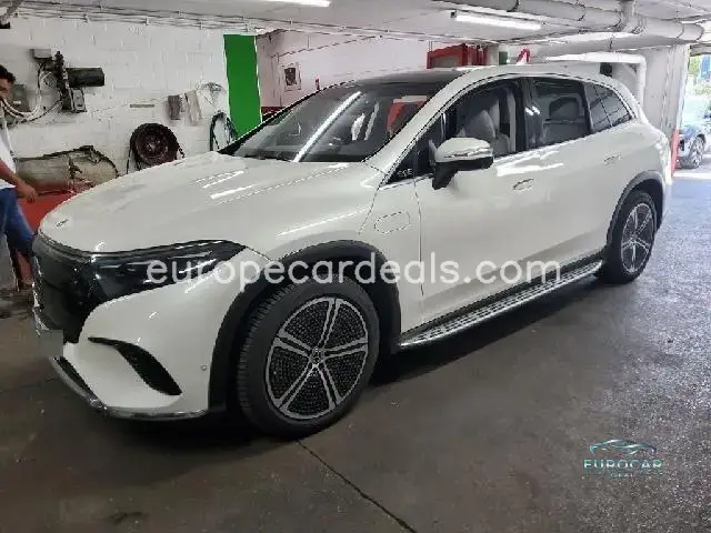 Mercedes-Benz EQS SUV