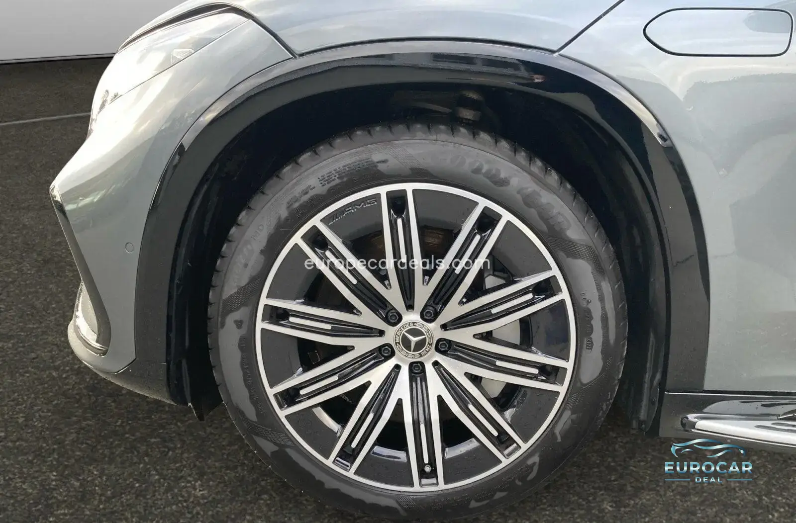 Mercedes-Benz EQS SUV