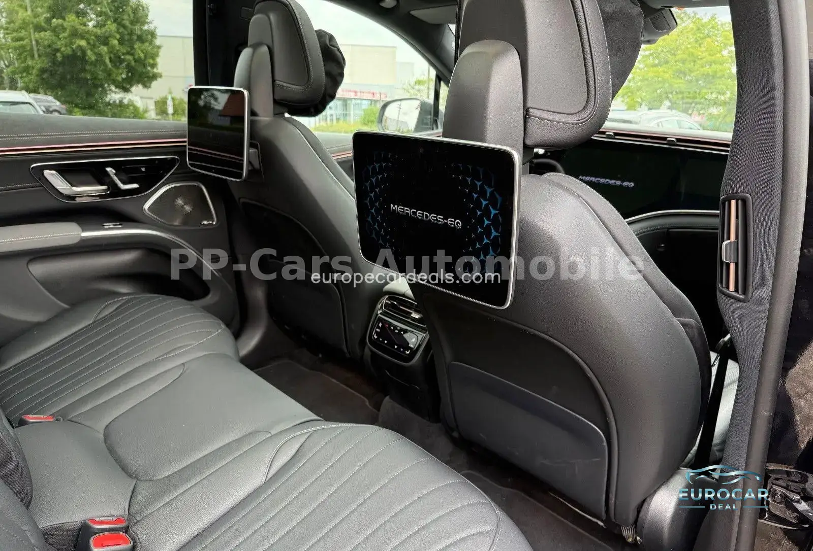 Mercedes-Benz EQS SUV