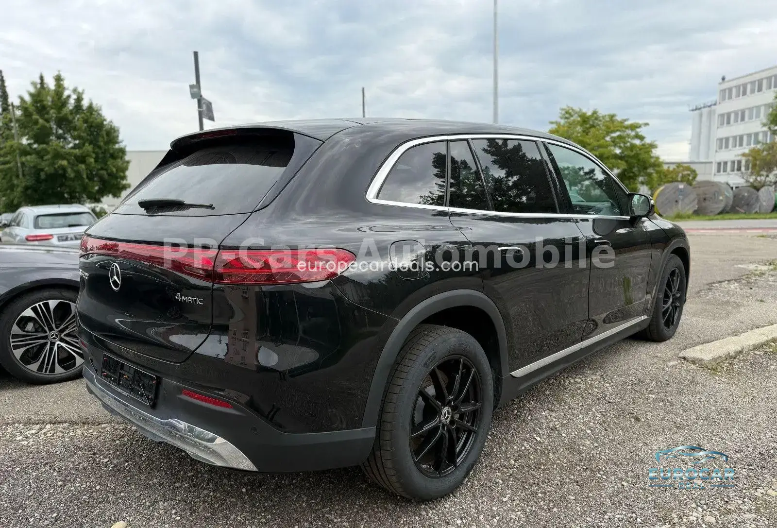 Mercedes-Benz EQS SUV