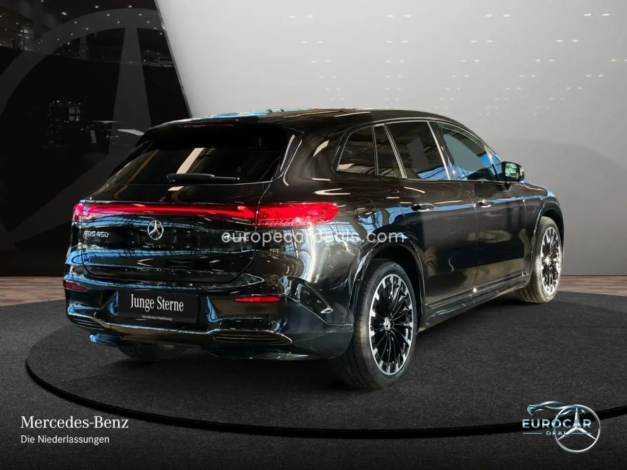 Mercedes-Benz EQS SUV