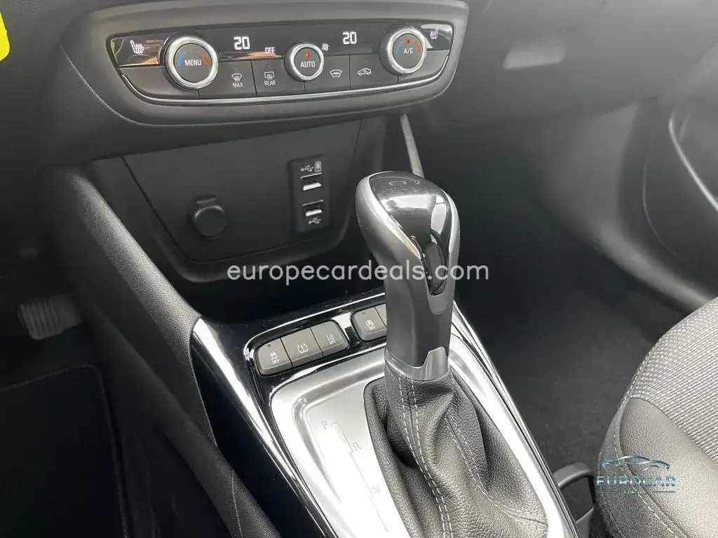 Opel Crossland (X)