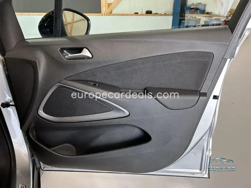 Opel Crossland (X)