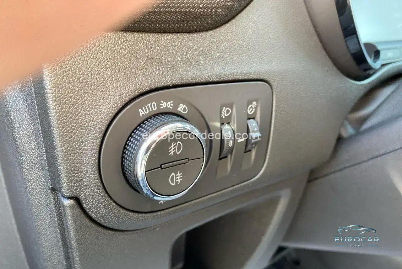 Opel Crossland (X)