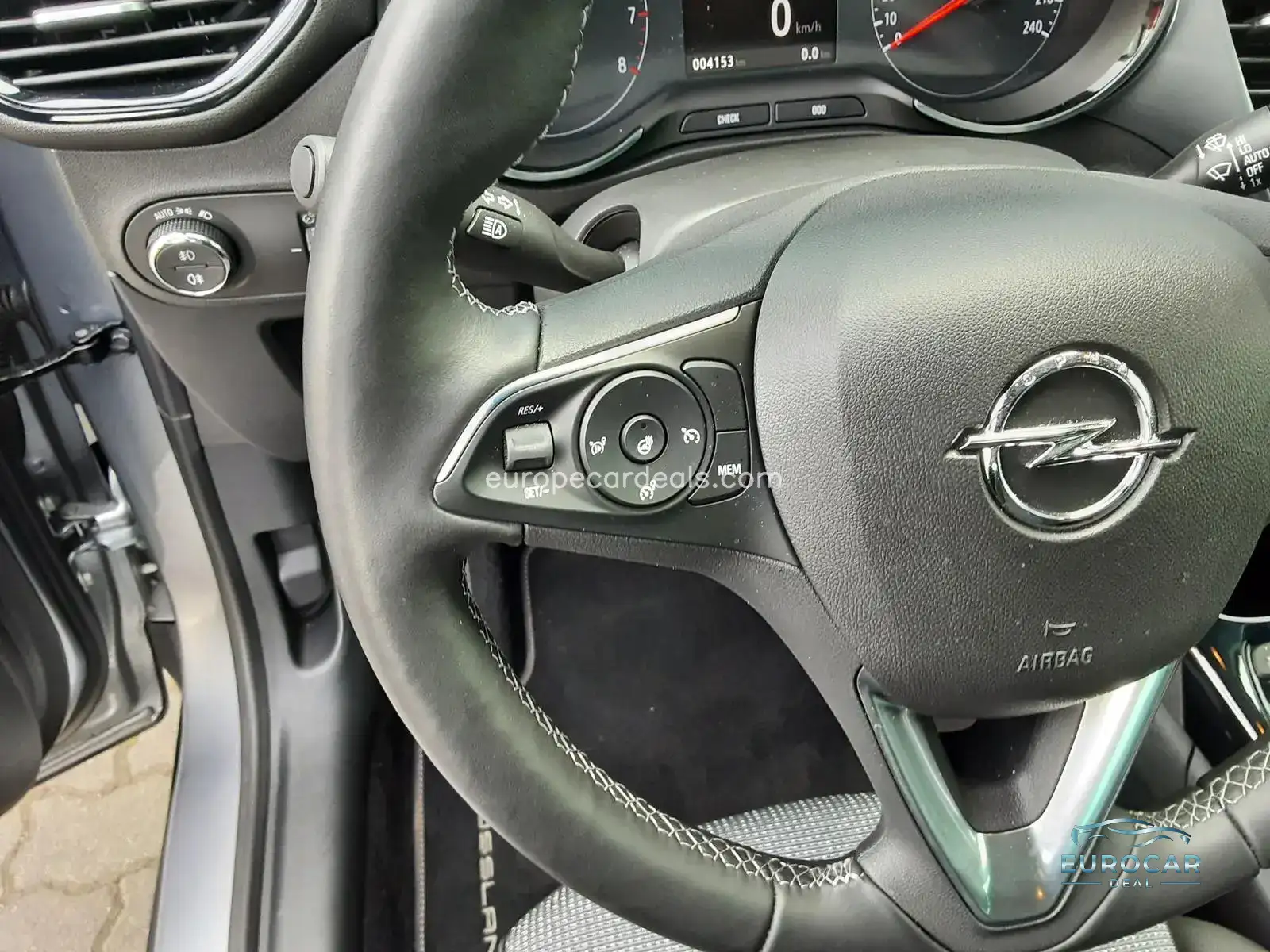 Opel Crossland (X)