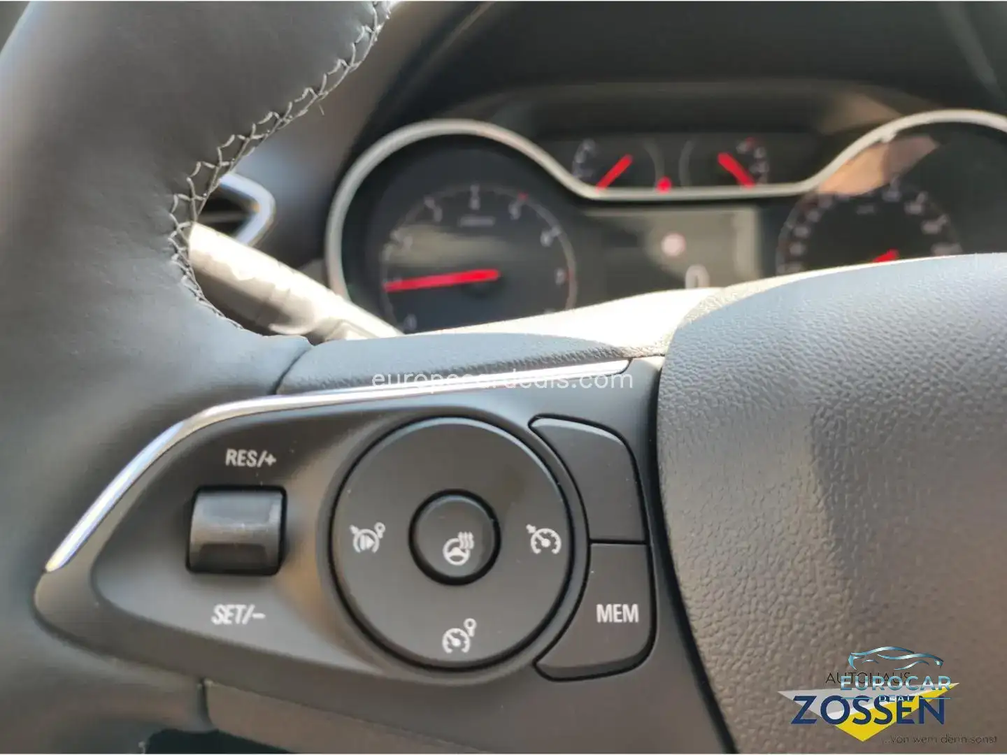 Opel Crossland (X)