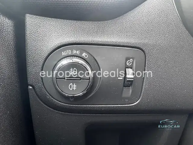 Opel Crossland (X)