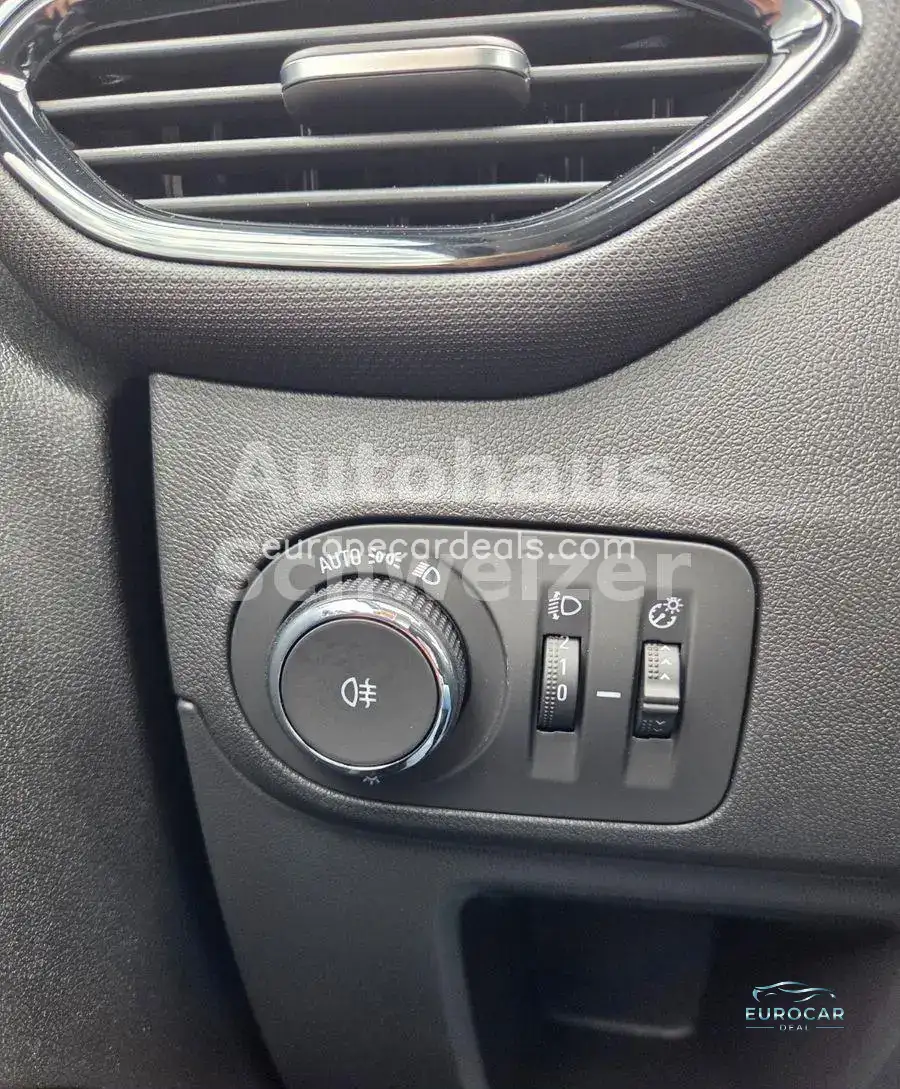 Opel Crossland (X)