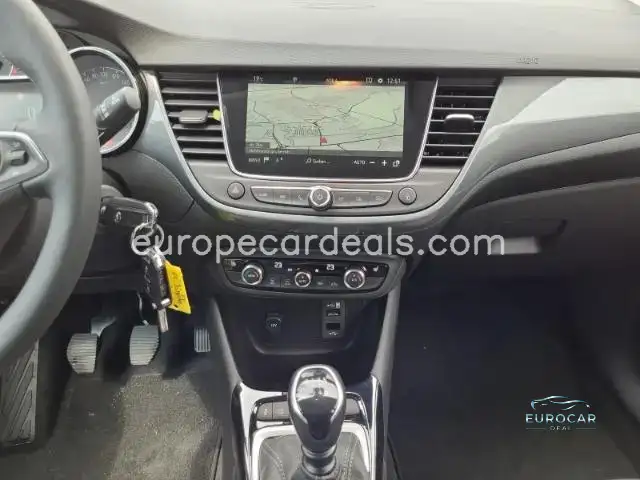 Opel Crossland (X)
