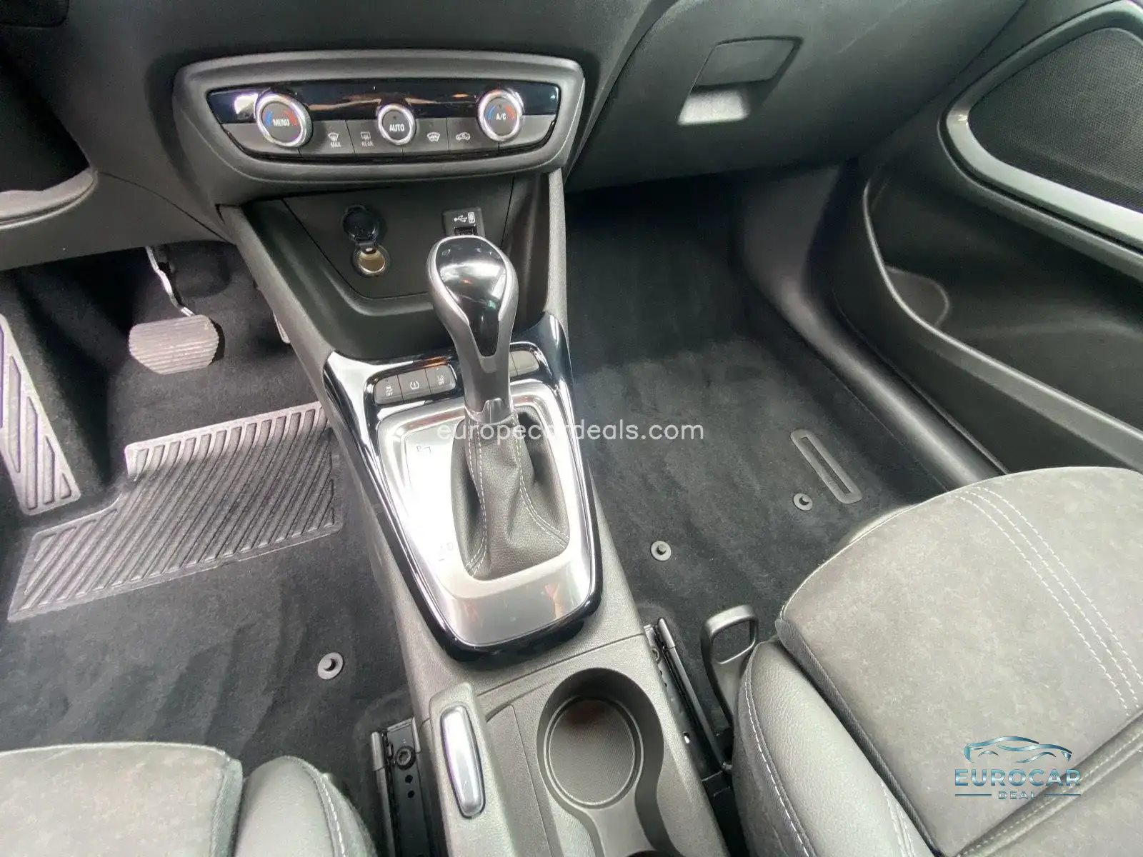 Opel Crossland (X)