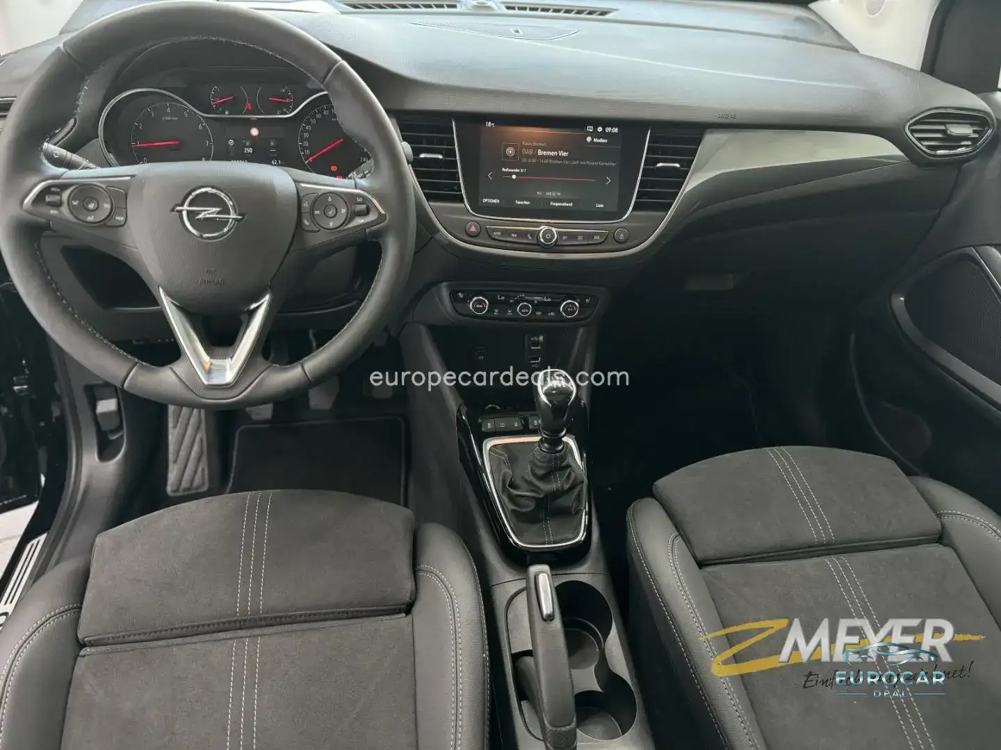 Opel Crossland (X)