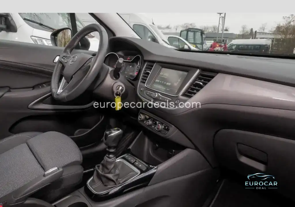 Opel Crossland (X)