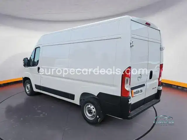 Opel Movano