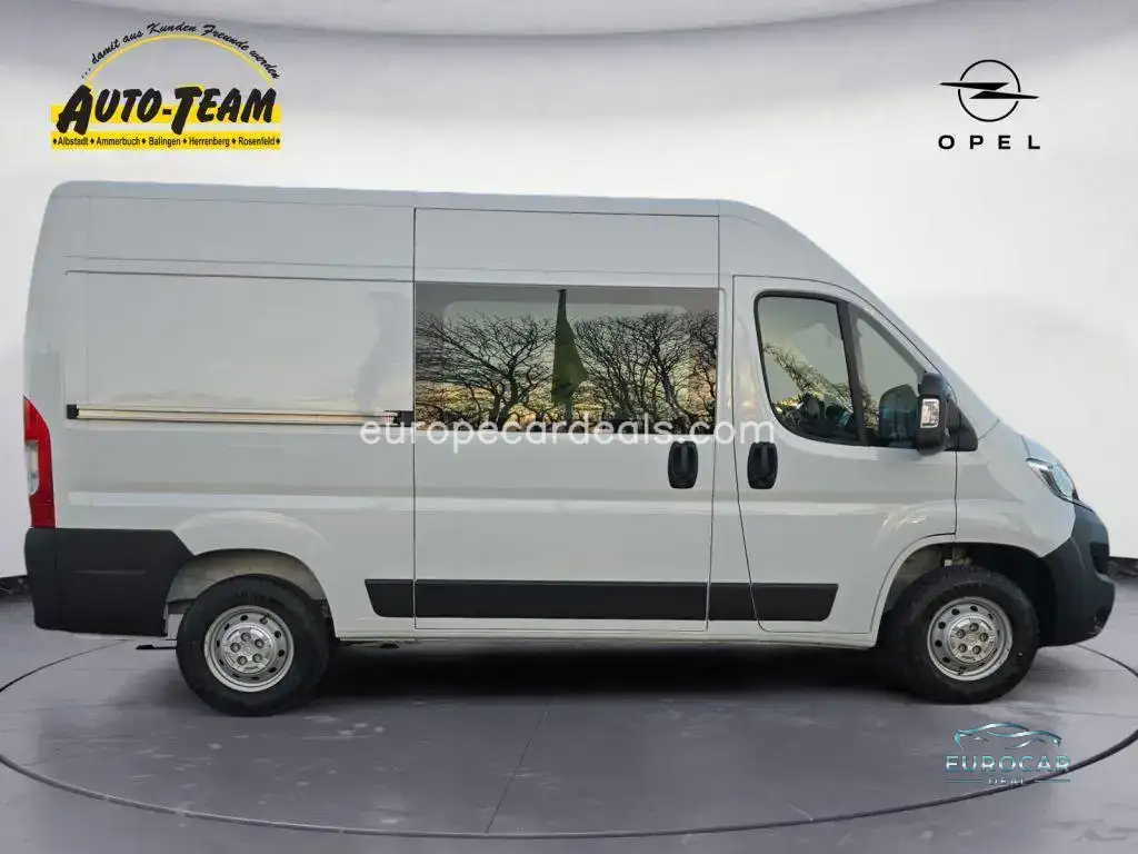Opel Movano