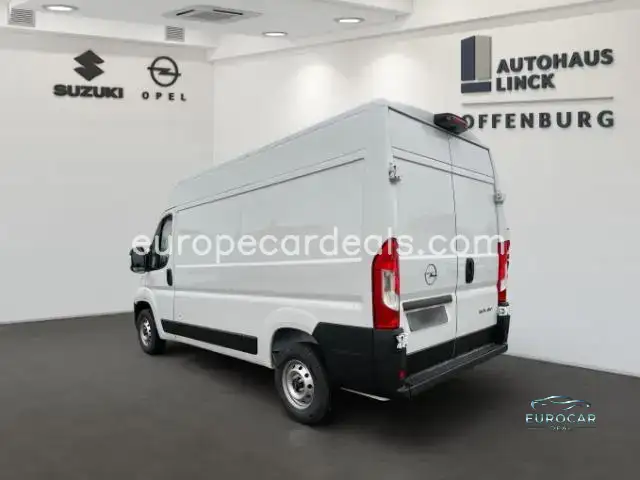 Opel Movano