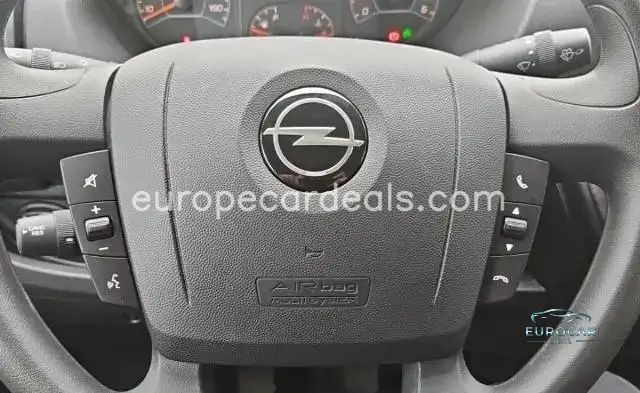 Opel Movano