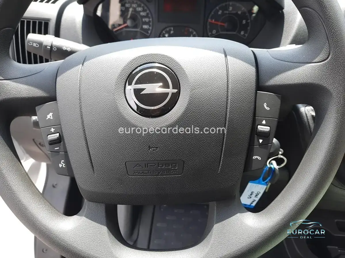 Opel Movano