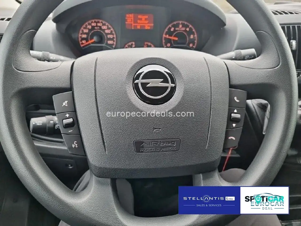 Opel Movano