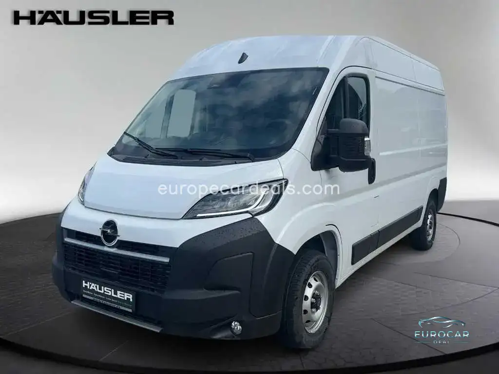 Opel Movano