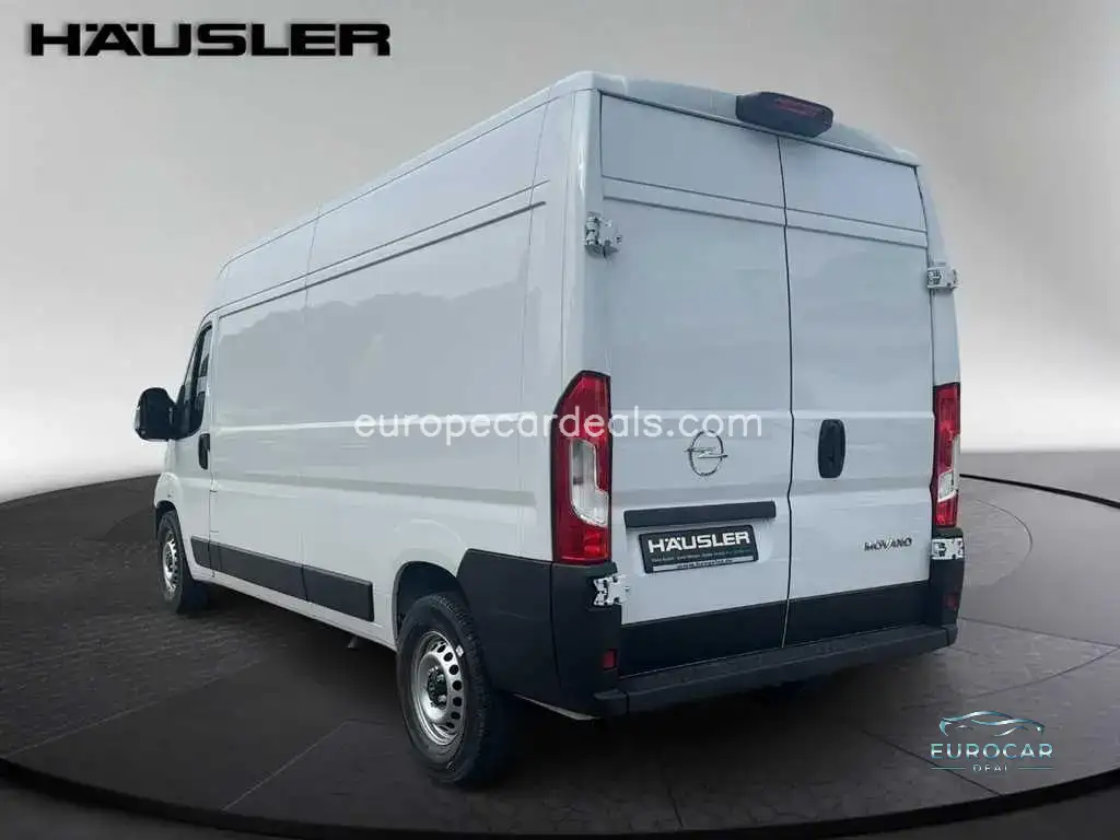 Opel Movano