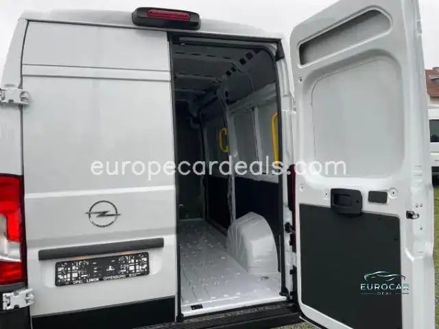 Opel Movano