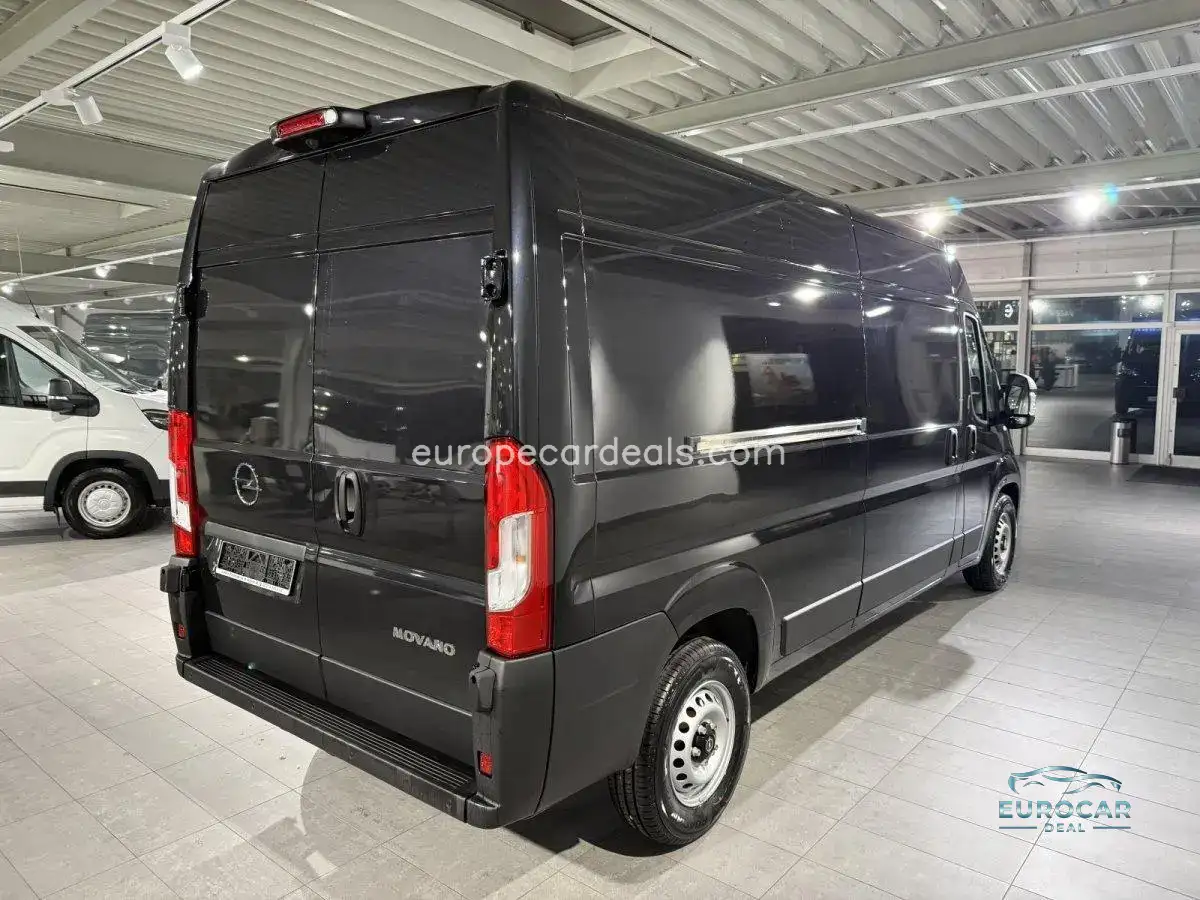 Opel Movano