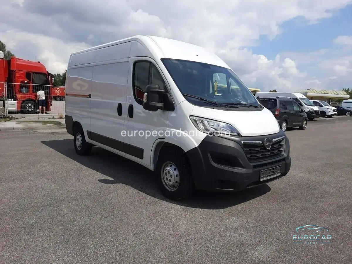 Opel Movano