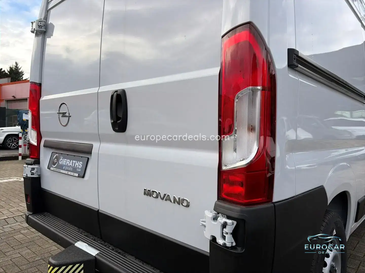 Opel Movano
