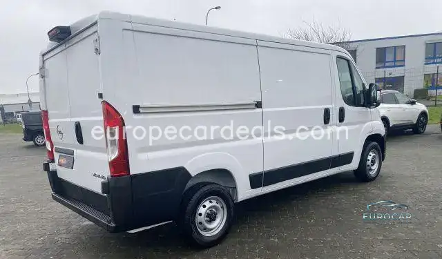 Opel Movano
