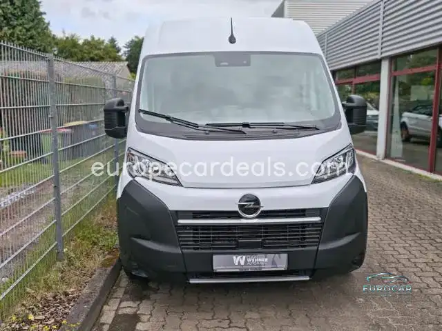 Opel Movano